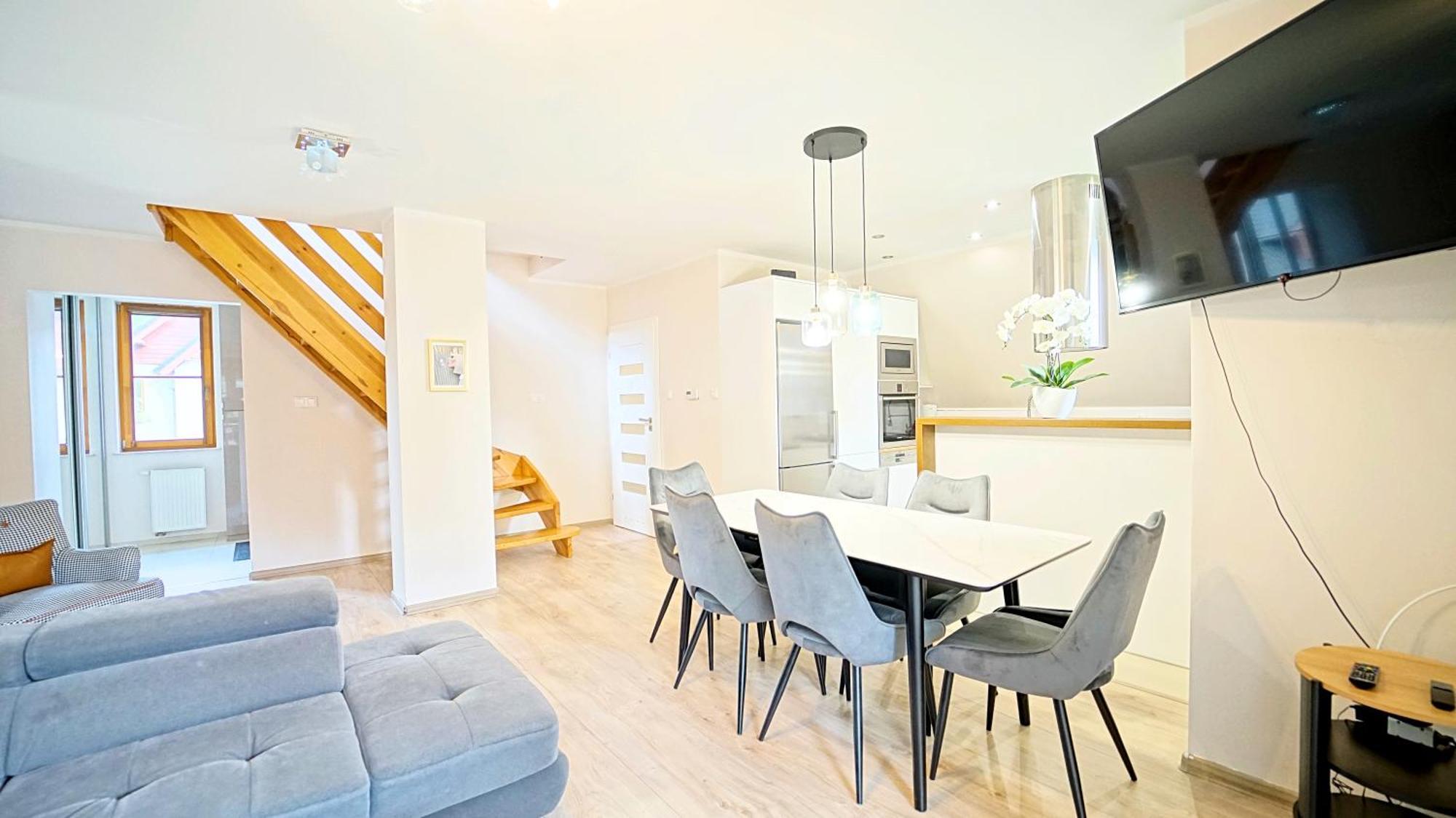 Apartamenty Everysky - Komuny Paryskiej カルパッチ エクステリア 写真